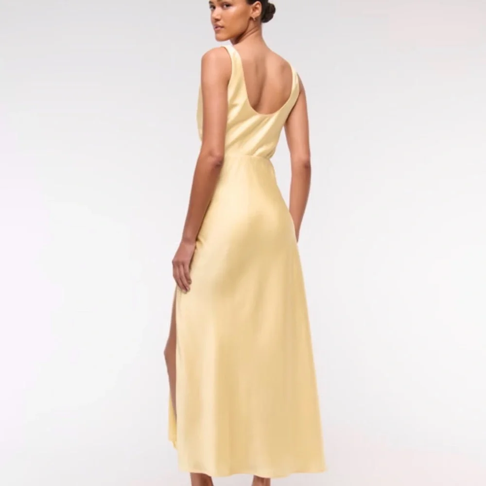 beach midi dress Let's Go To The Kelly Green Cotton – Shop the Mint Constructed from 100% cotton ASOS DESIGN Abigail crochet Collection_end-of-summer-sale Size:11M